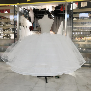 S919A 2026 Jupon de mariée bouffant blanc à 7 cerceaux, grande taille, qualité usine, vente en gros - Product Image 1