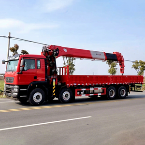Camions tracteurs Howo 8x4 400 ch avec grue montée, grue à bras articulé de 10 à 25 tonnes - Product Image 4