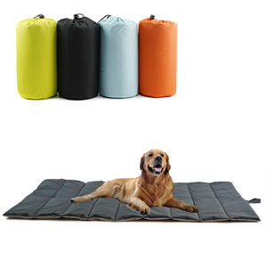 Anpassbare Oxford Stoff wasserdichte Outdoor-Haustier matte faltbare Boden matte Hund Reise schmutzige Auto Matte mit Aufbewahrung tasche - Product Image 1