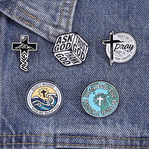 Pin esmaltado de la Cruz de Jesús con mensaje religioso: No te preocupes, <span class=keywords><strong>Dios</strong></span> te oye, confía, <span class=keywords><strong>gracias</strong></span> a <span class=keywords><strong>Dios</strong></span>. Joyería, regalo. - Product Image 6
