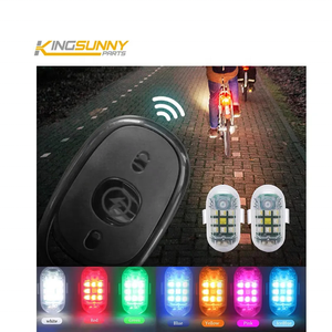 Ensemble d'éclairage de bicyclette rechargeable Télécommande <span class=keywords><strong>sans</strong></span> <span class=keywords><strong>fil</strong></span> Feux arrière clignotants à LED Phares en plastique Alimentation par batterie pour - Product Image 2