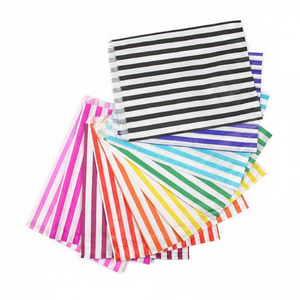 Bolsas de papel a rayas con rayas multicolor brillantes, tamaño 4x6 pulgadas, aptas para empaquetar bombones y caramelos - Product Image 1