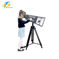 Skyfun Machine VR compacte à visionnement à 360 degrés pour enfants, thème Espace/Monde des Dinosaures, jeu de tir à bas prix avec 11 jeux