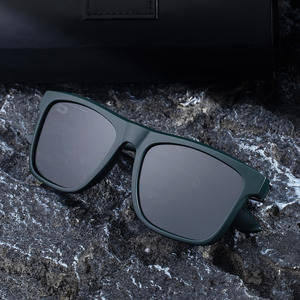 Lunettes de soleil polarisées Lafuma à monture carrée pour hommes, protection UV400, monture en plastique noir et métal, pour la conduite en extérieur - Product Image 5