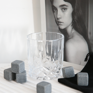 Barware Old Fashioned Lowball Glass Crystal Whisky Rocks Glass Stone Ice Cube Gift Set Juego de vasos de whisky con caja de madera negra - Product Image 5