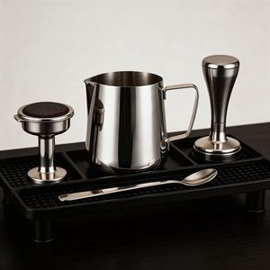Jarra de acero inoxidable 304 para arte latte con graduaciones, taza para espumar leche, utensilio de café para uso de barista - Product Image 3