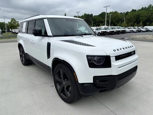 Land Rover Defender X-Dynamic SE 2024 Usato in Ottime Condizioni, Guida a Sinistra, Sedili in Pelle, 5 Telecamere Posteriori, Euro IV, Touch Screen, Xenon - Product Image 4