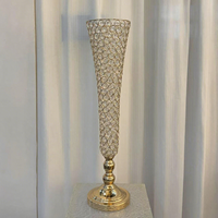 Ornement de table décoratif en corne de cristal électroplaqué pour la décoration de fête et de mariage