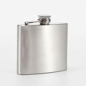 Gourde et entonnoir personnalisés en acier inoxydable – Élégants, portables et idéaux pour les cadeaux promotionnels ou les occasions spéciales - Product Image 3