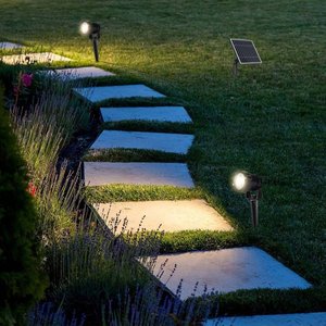 ไฟสปอตไลท์ LED สีดำสำหรับสวน 3x1.2 วัตต์ พร้อมเดือยและแผงโซลาร์เซลล์ แสงสีขาวอบอุ่น 3000K มาตรฐาน IP65 ได้รับการรับรองมาตรฐาน ROHS รุ่น SKU-20489 - Product Image 3