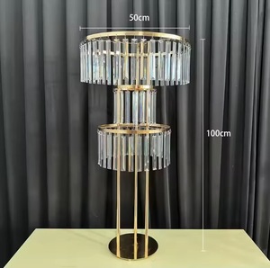 Candelabros grandes de lujo de metal dorado y decoraciones de mesa colgantes de cristal soporte de flores de boda centros de mesa - Product Image 4