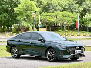 Chery Arrizo 8 1.6T 7DCT 2023 d'<span class=keywords><strong>occasion</strong></span>, pneus 225/45 R18, empattement 2790 mm, coffre 445 L, conduite à gauche, <span class=keywords><strong>voiture</strong></span> d'<span class=keywords><strong>occasion</strong></span> à prix abordable - Product Image 3