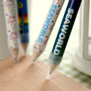Artisanat en bois Crayons énormes Enfants Souvenirs touristiques européens Géant Grands enseignants <span class=keywords><strong>Crayon</strong></span> avec <span class=keywords><strong>taille</strong></span>-<span class=keywords><strong>crayon</strong></span> - Product Image 3