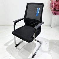 Chaise de bureau ergonomique confortable et économique avec coussin, chaise d'attente de bureau en maille à structure en acier