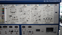 Banc de formation électrique et électronique, simulateur de circuits analogiques et numériques intégré pour l'enseignement en laboratoire universitaire et professionnel