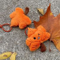 Porte-clés en peluche série Feuille d'érable d'automne, pendentif de sac mignon en forme de feuille de dessin animé, décoration d'automne, petit cadeau