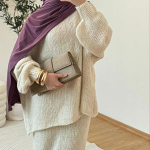 Nuovo Set Abaya Invernale Elegante per Donne Musulmane con Top e Gonna, Abito Islamico Modesto per l'Autunno, Stile Dubai Loriya - Product Image 1