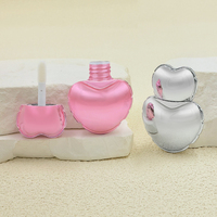 Mini glaçage pour les lèvres de 5ml personnalisé en usine Tube de glaçage pour les lèvres en forme de cœur Conteneur de tube de brillant à lèvres de couleur et de logo personnalisés Bouteille vide cosmétique