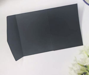 Porte-invitations pliables en papier couché moderne et écologique personnalisés pour cartes de visite de mariage et d'anniversaire - Product Image 6