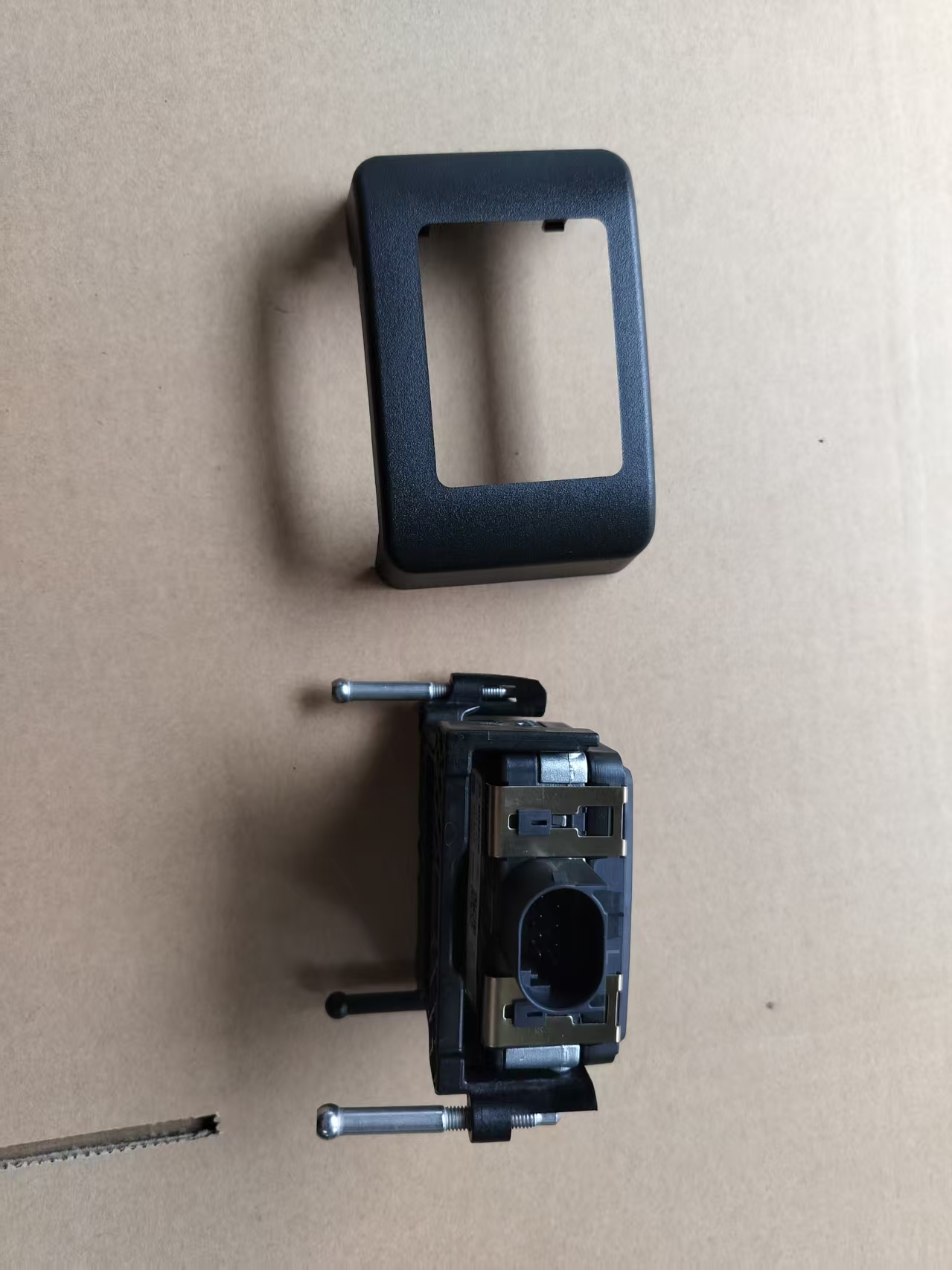 ACC Radar Probe Cruise Control Module for SGMW Wuling Baojun Victory ACC Controller Module Auto Parts Image 3