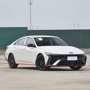 Acceptons les commandes personnalisées – Voiture d'occasion à faible kilométrage – Elantra 2023 Modèle 240tgdi DCT N Line Luxury Edition Berline – Bien entretenue – Vente en gros - Product Image 3