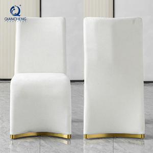 Chaise de salle à manger géométrique en Z à dossier haut, style hôtel 5 étoiles, chaise de réception haut de gamme en velours blanc pour salle à manger royale - Product Image 3