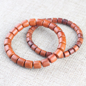 Bracelet en bois de rose, 22 perles de 8 mm, style ethnique, design géométrique, bijoux à porter au quotidien - Product Image 3