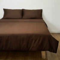 Ensemble de draps ajustés en coton 100% 400TC avec logo personnalisé, taille Queen et King, couleur chocolat, luxe premium, ensemble de literie moderne confortable 4 pièces