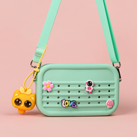 Gantungan Tas Silikon Bentuk Kucing Kawaii, Squishy Pereda Stres, Mata Menggoyangkan, untuk Tas, Ransel, Gantungan Kunci, Koper, Hadiah Perjalanan