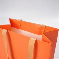 Sac fourre-tout en papier kraft recyclable avec poignées en ruban personnalisables pour emballage cadeau