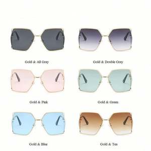 Gafas de Sol Personalizadas de Moda 2021, Gafas de Sol Cuadradas Extra Grandes con Marco Metálico Hueco para Mujer, Gafas de Sol con Degradado - Product Image 5