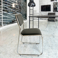 Chaise de conférence empilable contemporaine en métal chromé et cuir PU sans accoudoirs pour bureau commercial, hôtel et réunion