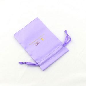 Sacs en satin de soie lisse personnalisés pour le rangement des perruques, sac anti-poussière à cordon, pochette en soie pour bijoux - Product Image 2