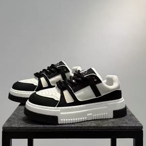 Chaussures de course légères et respirantes à amorti hautement élastique, antidérapantes, pour la course quotidienne, le marathon, l'entraînement, le jogging et le fitness - Product Image 3