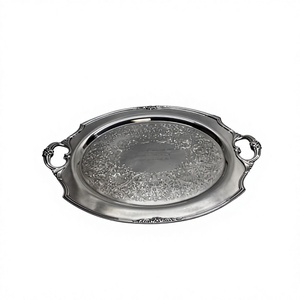 Bandeja de Servir de Metal Estilo Vintage con Asas, Plato de Comida de Latón Artesanal, Bandejas Hechas a Mano de Tamaño Personalizado para Mesa de Comedor - Product Image 1