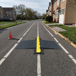 <span class=keywords><strong>2</strong></span> paquets de 1 câble de protection de câble de tuyau de canal pour câbles de rampe d'alimentation Rallonge de câble en <span class=keywords><strong>caoutchouc</strong></span> pour l'intérieur et l'extérieur - Product Image 2