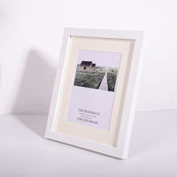 Marco de Fotos Moderno de MDF Blanco con Paspartú, Marco de Fotos de Alta Densidad para Decoración de Pared, Tamaño Personalizado, Marco de Galería al por Mayor