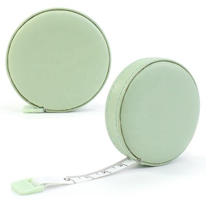 Ruban à mesurer rond miniature en cuir PU personnalisé en gros - Product Image 1