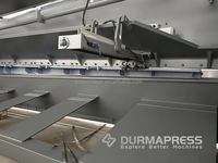 Vente flash : Machine de découpe hydraulique à guillotine pour tôles QC11 4x2500, système DAC360T
