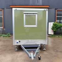 Camion de restauration mobile de 3 mètres au design moderne, remorque de traiteur carrée avec aménagement intérieur optimisé, à vendre