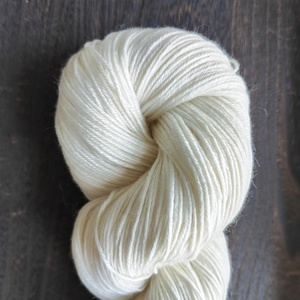 Lotus <strong>Yarns</strong> 400m/100g Merino Silk <strong>Ramie</strong> Sock Weight Blended Natural White for Hand Dye Hand Knitting <strong>Yarn</strong> for Hand Dye - Product Image 3