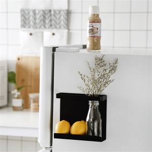 Étagères magnétiques pour réfrigérateur de cuisine, forme cubique, finition brillante, design classique, installation sans perçage, capacité 0-1L, 5kg - Product Image 2