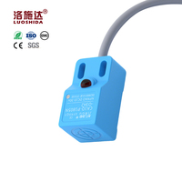 Capteur de proximité capacitif carré Q18 réglable 1-5 mm, détecte tous les matériaux électrostatiques, étanche IP67 avec câble de 2 m