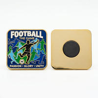 Aimant de réfrigérateur en métal personnalisé, écologique, en émail souple, sur le thème du football, avec forme personnalisée, pour souvenir d'événement sportif