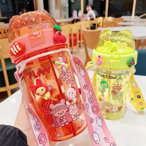 热销可爱儿童3d贴纸双人饮料塑料水瓶马克杯便携式吸管学生分离塑料方便水瓶