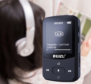 Lecteur <span class=keywords><strong>MP3</strong></span> sportif <span class=keywords><strong>RUIZU</strong></span> X52 BT Mini lecteur de musique avec clip Prise en charge de la carte TF avec radio FM, enregistrement, livre électronique, vidéo, podomètre - Product Image 4
