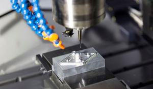 Molde de inyección de plástico para parachoques de coche, molde de plástico de moldeo automotriz OEM de bajo coste - Product Image 6