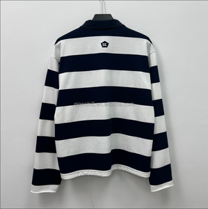 Polo Qianshi in Cotone Termico con Stampa Vintage, Ricami Oversize e Colletto a Revers, T-Shirt a Maniche Lunghe a Righe Stile Rugby con Bottoni da Uomo - Product Image 5