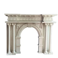 Encadrement de cheminée en marbre blanc naturel sculpté à la main, design colonne romaine