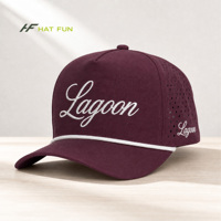 Casquette de baseball personnalisée à 5 panneaux en nylon, perforations découpées au laser, séchage rapide, légère, respirante, imperméable, pour l'extérieur